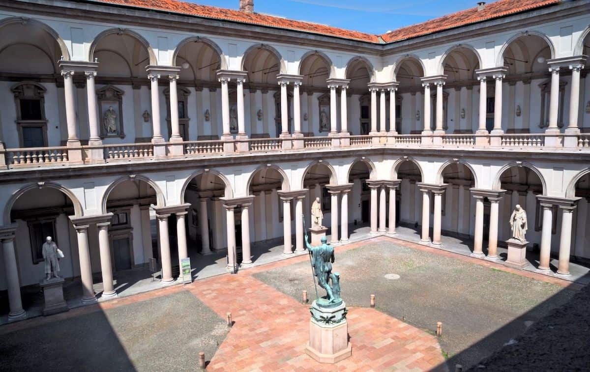 The interior courtyard of the Pinacoteca di Brera.