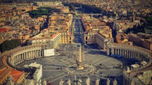 Gražus vaizdas į Šv. Petro aikštę Romoje, Italijoje. 