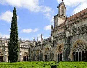 The one of a kind beauty of Jerónimos Monastery.