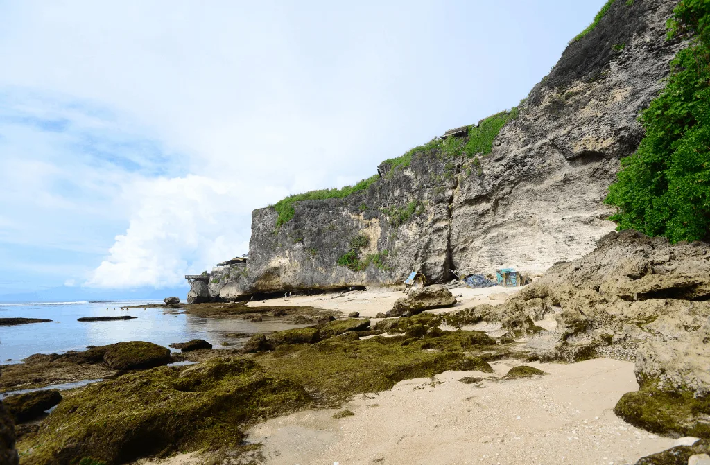 The incredible natural beauty that you'll find in Uluwatu.