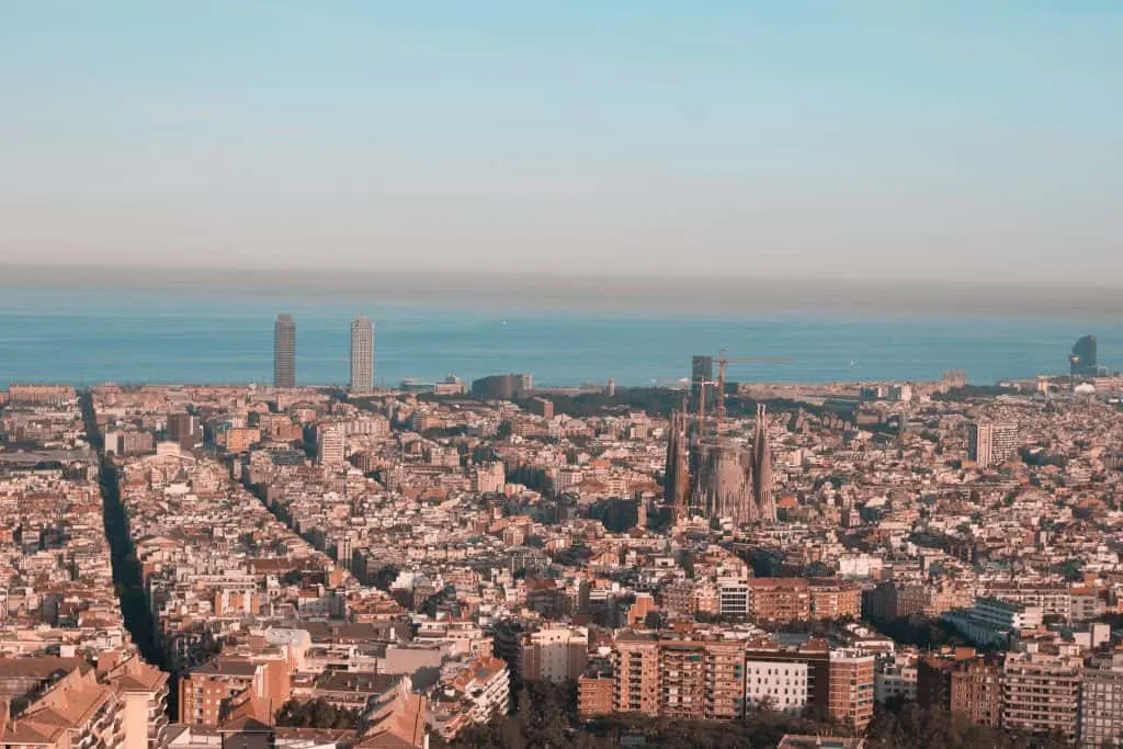 The stunning view of Barcelona from Bunkers del Carmel.