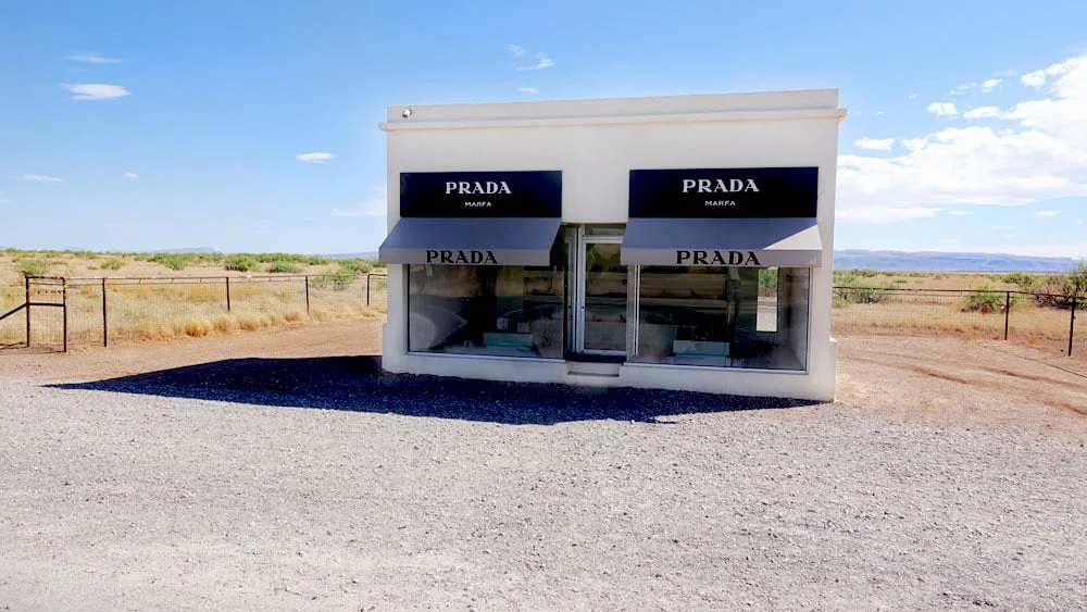 Vacant Prada storefront just outside of Marfa, Texas. 
