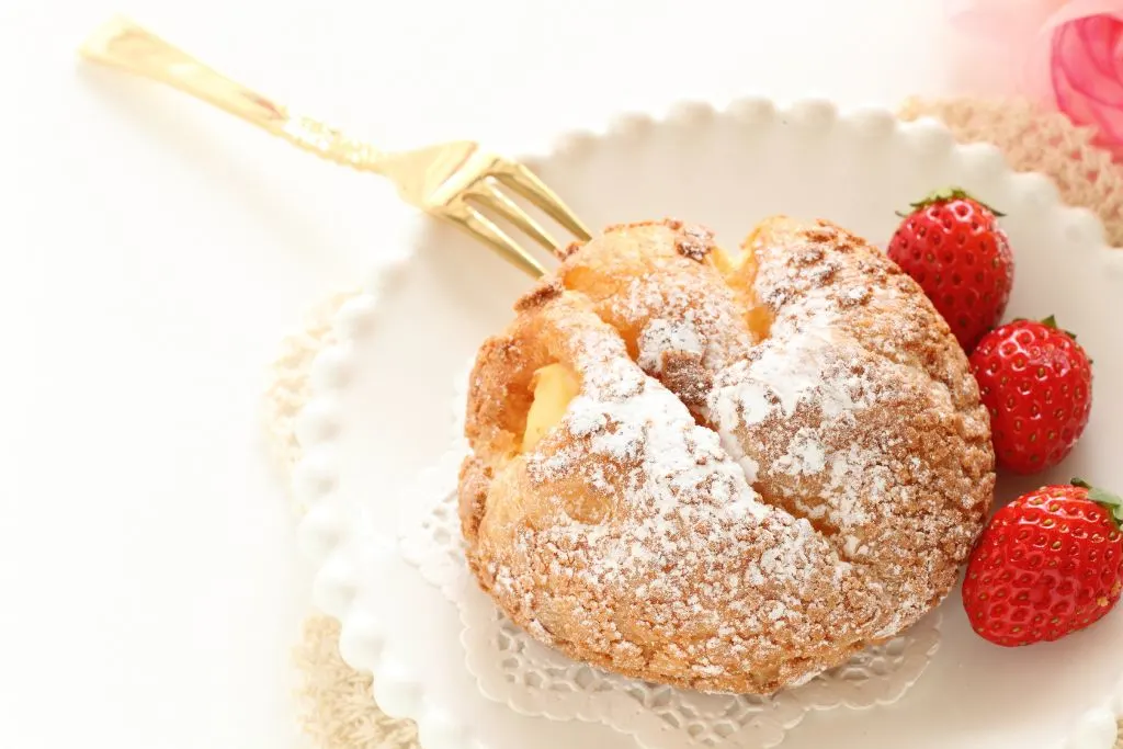 Delicious French cream puffs and one of the top Paris desserts. 