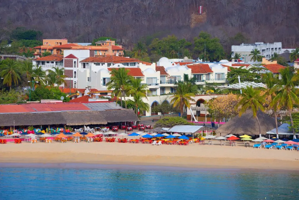 Beach at Huatulco, one of the safest places to live in Mexico. 