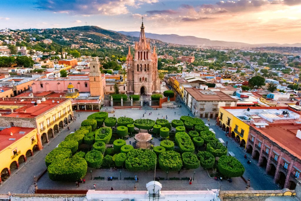 The central plaza in  San Miguel de Allende and home to one of the best Mexico hot springs. 
