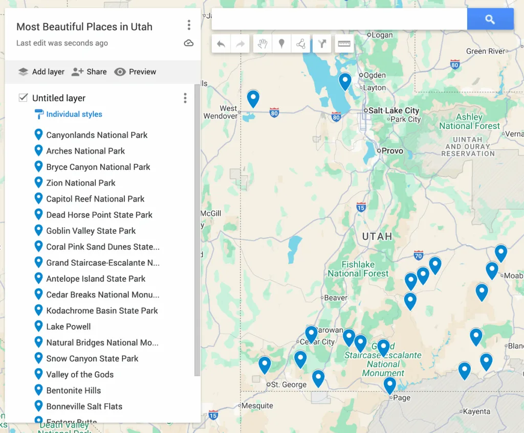 Map of Utah with 21 blue dots to represent the most beautiful places in Utah. 