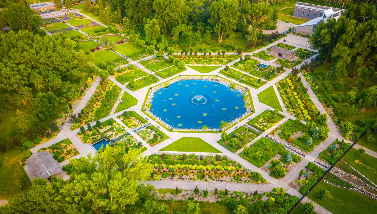 13 Most Beautiful Places in North Dakota - Girl With The Passport